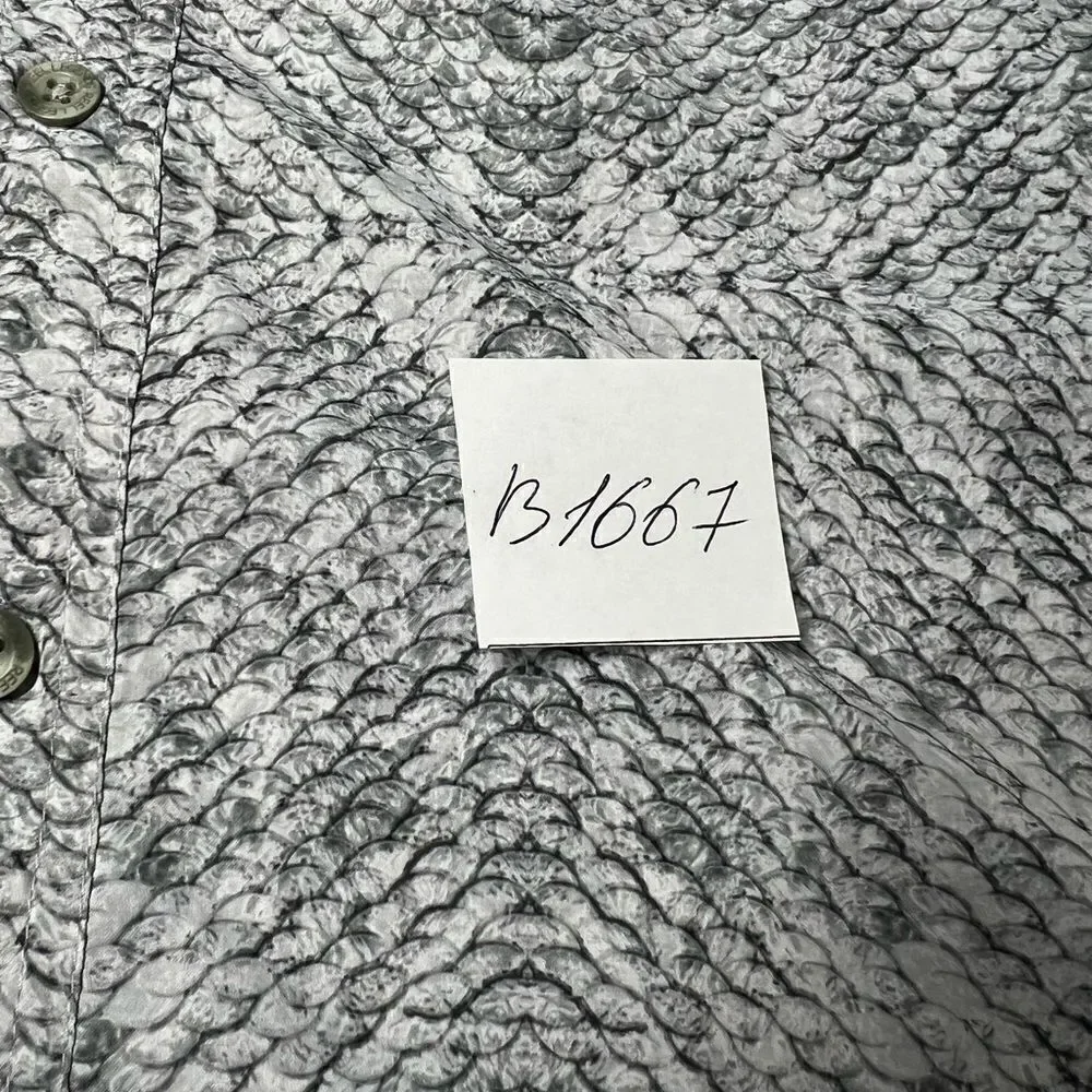 Reel Legends Shirt Mens Saltwater Gray White Button Up Long Sleeve Fishing Sz M